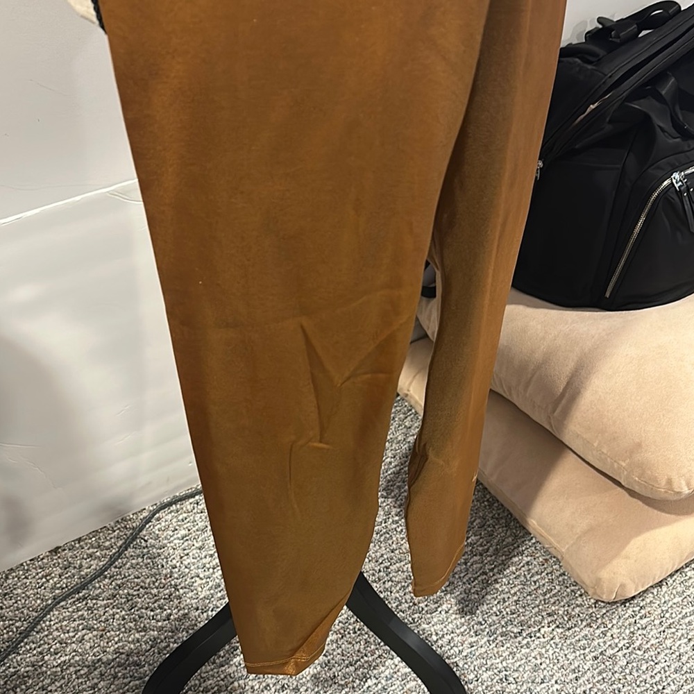 Nike Gold Leggings - Picture 3 of 4